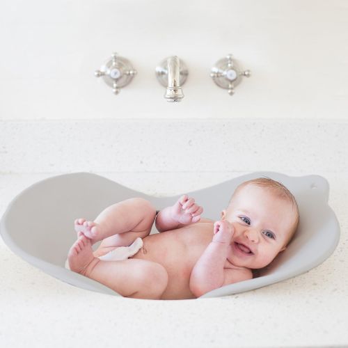 퍼지 [아마존베스트]Puj Flyte - Compact Baby Bathtub - Infant, Newborn, 0-6 Months, in-Sink Baby Travel Bathtub, BPA Free, PVC Free (Grey)