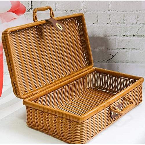  QTKJ Wicker Picnic Basket, Straw Storage Box with Handles, Gingham Pattern Lining Willow Lunch Box, Leather Strap Metal Lock Retro Suitcase Prop Box