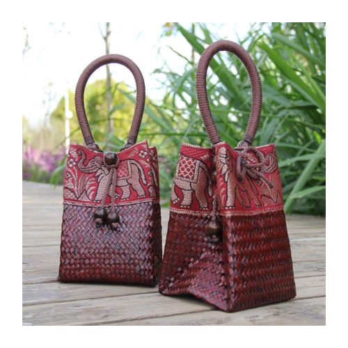  QTKJ Hand-woven Mini Retro Elephant Pattern Straw Handbag Bag Summer Beach Boho Rattan Travel Tote Bag with Wooden Beaded Tassel Pendant (Red)