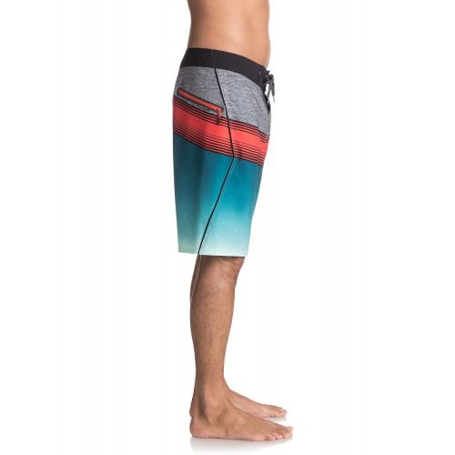 퀵실버 Quiksilver Mens Division Fade 21 Boardshort