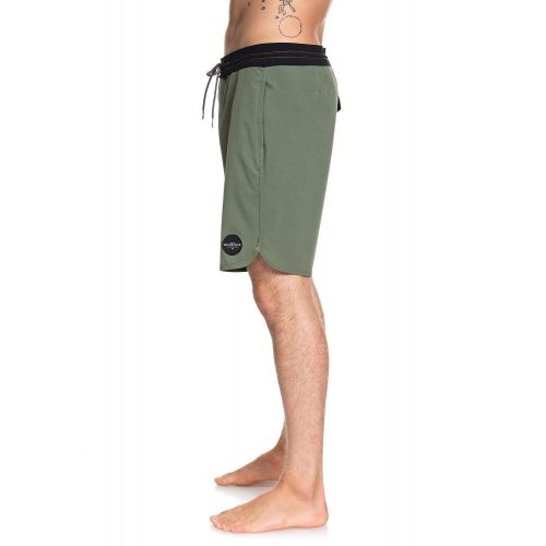 퀵실버 Quiksilver Mens Alta Beachshort 19 Boardshort Swim Trunk