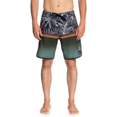 퀵실버 Quiksilver Mens Highline Divide Scallop 19 Swimtrunk Boardshorts