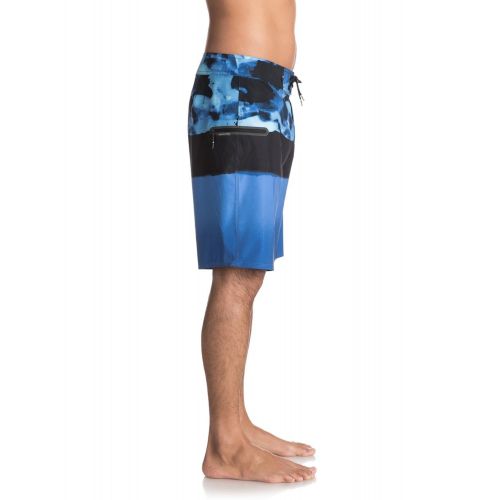 퀵실버 Quiksilver Mens Blocked Resin Camo 20 Boardshort