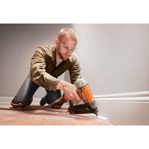  [아마존베스트]RIDGID 18-Gauge 2-1/8 in. Brad Nailer with CLEAN DRIVE Technology RENEWED