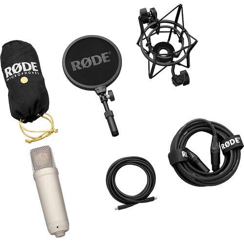 로데 RODE NT1 5th Generation Large-Diaphragm Cardioid Condenser XLR/USB Microphone (Black)
