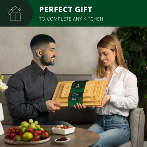  ROYAL CRAFT Wood Wood Cutting Board Set Bamboo Cutting Board with Juice Groove Kitchen Chopping Board for Meat (Butcher Block) Cheese and Vegetables Heavy Duty Serving Tray w/Handles (3 Pieces)