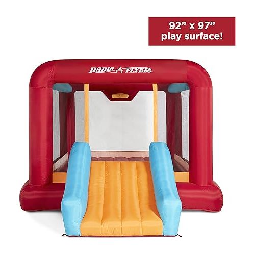  Radio Flyer XL Backyard Bouncer, Inflatable Bounce House with Slide for Kids, Including Stakes and Storage Bag, Ages 3-8 Years