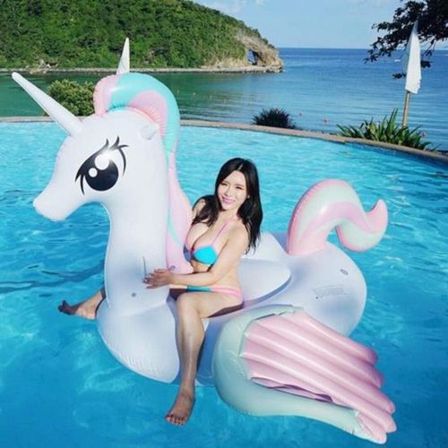  [아마존베스트]Tswinopty Rainbow Color Unicorn Fun Kids Swim Party Toy Non-toxic and Tasteless, Inflatable Floating Row, Inflatable Pool Float Summer Pool Raft, Inflatable Pool Toys Outdoor Water Lounge,Wh