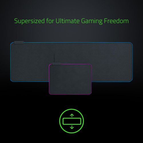 레이저 [아마존핫딜][아마존 핫딜] Razer Goliathus Extended Chroma Gaming Mouse Pad: Customizable Chroma RGB Lighting - Soft, Cloth Material - Balanced Control & Speed - Non-Slip Rubber Base - Matte Black