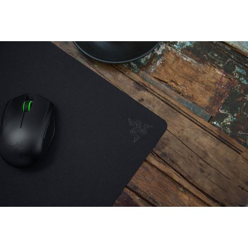 레이저 Razer Goliathus Speed (Small) Gaming Mousepad: Smooth Gaming Mat - Anti-Slip Rubber Base - Portable Cloth Design - Anti-Fraying Stitched Frame - Stealth