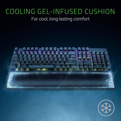 레이저 Razer Ergonomic Wrist Rest Pro for Full-Sized Keyboards: Cooling Gel Infused - Anti-Slip Rubber Base - Angled Incline - Classic Black