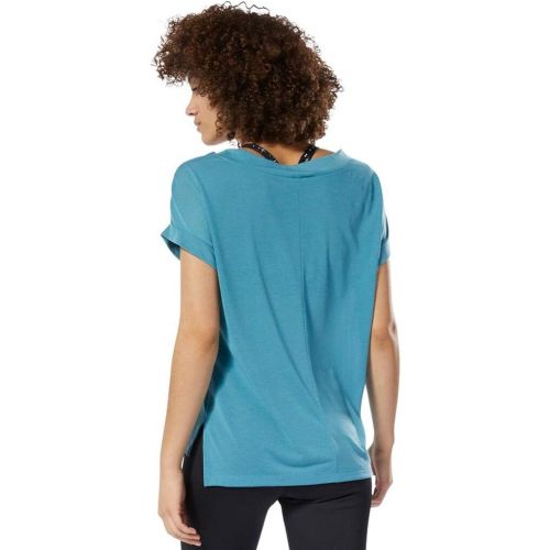  Reebok Womens Supremium v-Neck tee