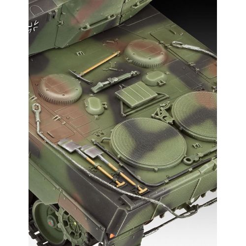  Revell Germany Leopard 2A6/A6M Model Kit