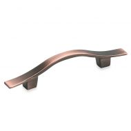 Richelieu Hollywood-Style Pull in Brushed Copper