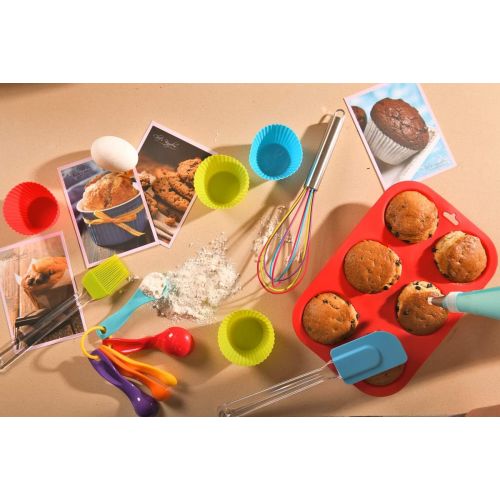  [아마존베스트]Rikis Kingdom Kids real baking cupcake set with recipes/Child Apron/Muffin Pans/decorating kit, Measuring Spoons,whisk,Spatula,Pastry Brush/Gift Giving Box (Baking cupcake set)