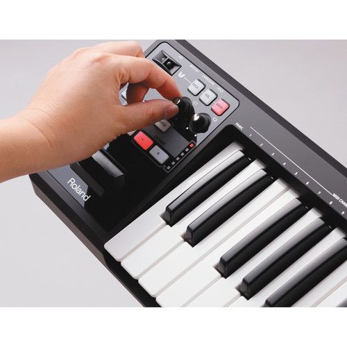 롤랜드 Roland A-49 - MIDI Keyboard Controller (Black)