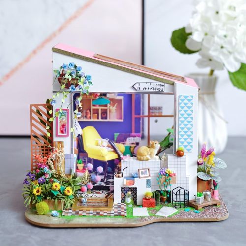  Rolife DIY Miniature Dollhouse Kit - 1/24 Scale Floral House with Cat Figurine, Gifts for Teens Grown-ups (Lilys Porch)