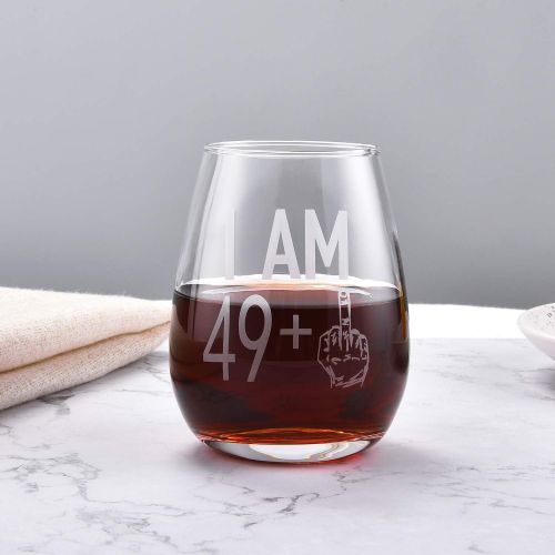  [아마존베스트]Romantic Wine Glass 49 + One Middle Finger 50th Birthday Gift for Men Women Funny Stemless Wine Glass Unique Gifts for Friend Wine Lover Turning 50 Perfect Party Decoration Big Capacity Bet