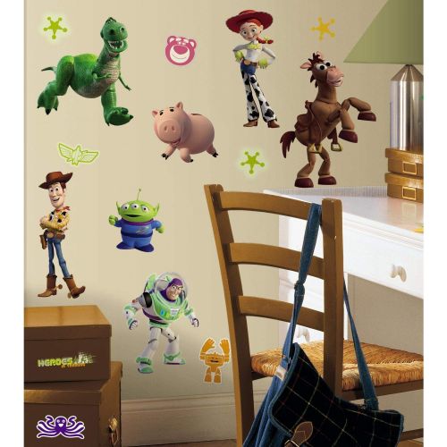  RoomMates Toy Story 3 Glow In The Dark Peel and Stick Wall Decals