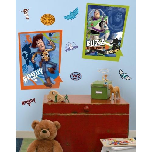  [아마존베스트]RoomMates Toy Story 3 Glow In The Dark Peel and Stick Wall Decals