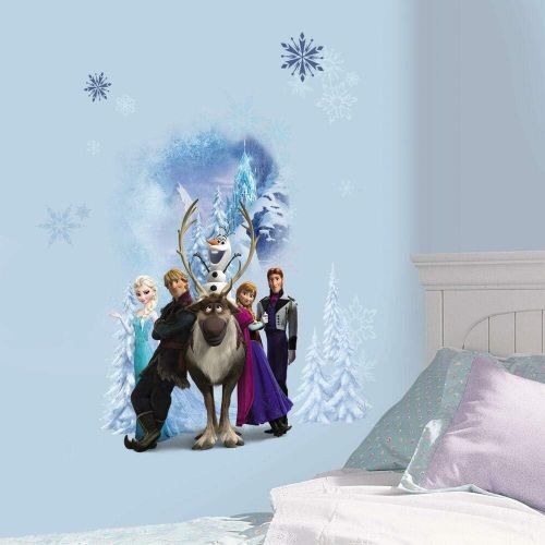  RoomMates RMK2668GM Disney Frozen Character Winter Burst Peel and Stick Giant Wall Decals