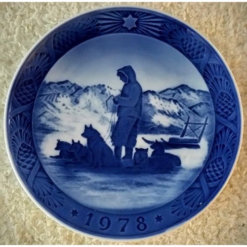  로얄코펜하겐Brand: Royal Copenhagen Royal Copenhagen 1978 Christmas Plate - Greenland Scene