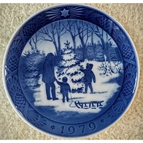  로얄코펜하겐Brand: Royal Copenhagen 1979 Royal Copenhagen Christmas Plate - Choose Tree