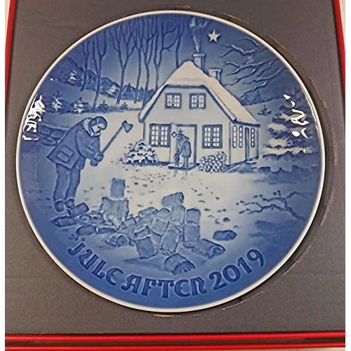  Royal Copenhagen Collectible 2019 Christmas Plate, size 16/7, Blue