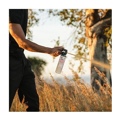  SABRE Frontiersman MAX 9.2 oz. Bear & Mountain Lion Attack Deterrent, Up to 40 ft Range, Contains 2% Major Capsaicinoids + Frontiersman Bear Horn (FBH-LT-AMZ) Kit, Glow-in-The-Dark Safety
