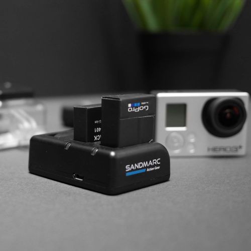  SANDMARC Procharge: Dreifach Ladegeraet fuer GoPro und Remote
