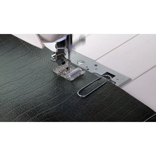 싱거 SINGER | Roller Presser Foot for Leather, Vinyl on Low-Shank Sewing Machines - Sewing Made Easy