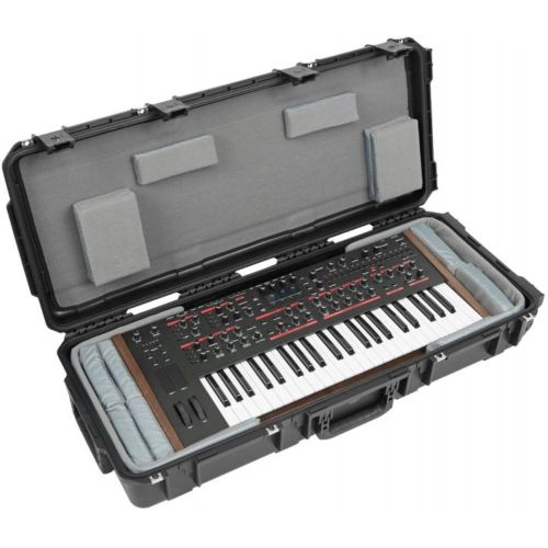  SKB Cases 3i-3614-TKBD iSeries 49-Note Keyboard Case, Waterproof Injection Molded Shell, 14 Total Hook-and-loop Pads in 4 Different Sizes, Pull Handle and Wheels for Easy Towing