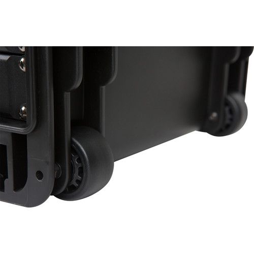  SKB Injection-Molded 2 RU Studio Flyer Rack Case