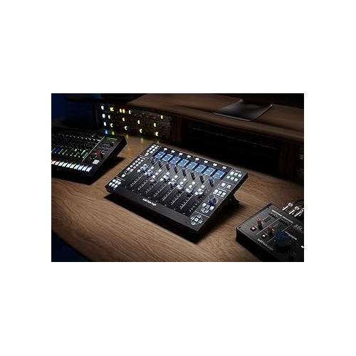  Solid State Logic UF8 Advanced DAW Controller