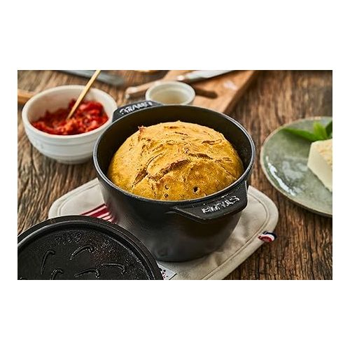  Staub Cast Iron 1.5-qt Petite French Oven - Matte Black, Made in France