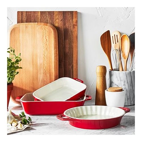  STAUB Ceramics Bakeware-Pie-Pans Dish, 9-inch, Cherry