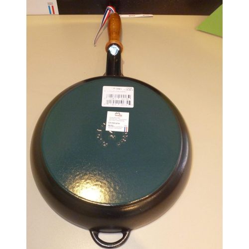  Staub 1222423 Pfanne mit Holzgriff, rund 24 cm, induktionsgeeignet, mit mattschwarzer Emaillierung im Inneren der Pfanne, schwarz