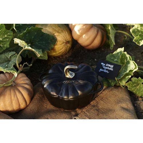  Staub 3.5 Quart Pumpkin Cocotte Black Matte