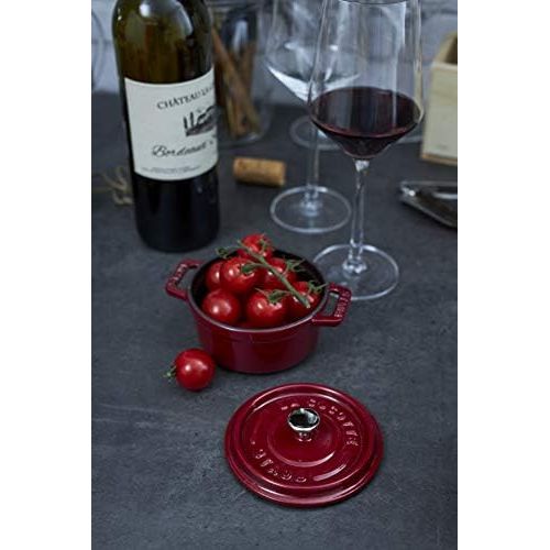  Staub Mini-Cocotte, Induktionsgeeignet, Gusseisen, Kirschrot, 10 cm, 13 x 10 x 7 cm, 1 Einheiten