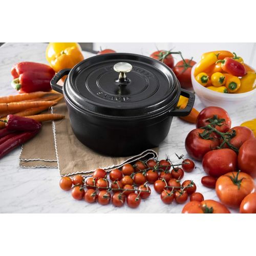  Staub Brater rund aus Gusseisen in schwarz - Durchmesser/ Fassungsvermoegen 24 cm/ 3,8 Liter