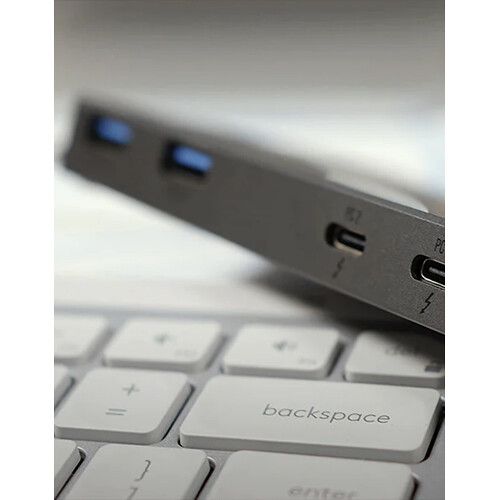  Sabrent Thunderbolt 4 KVM Switch