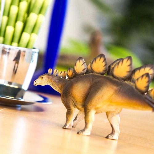  Safari Ltd. Prehistoric World - Stegosaurus - Quality Construction from Phthalate, Lead and BPA Free Materials - for Ages 3 and Up