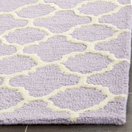  Safavieh Cambridge Collection CAM130C Handcrafted Moroccan Geometric Lavender and Ivory Premium Wool Area Rug (4 x 6)