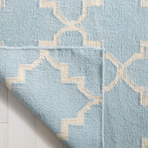  Safavieh Dhurries Collection DHU554B Hand Woven Light Blue and Ivory Premium Wool Area Rug (8 x 10)