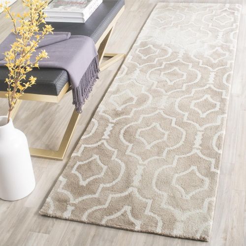  Safavieh Dip Dye Collection DDY538G Handmade Geometric Moroccan Watercolor Beige and Ivory Wool Runner (23 x 8)