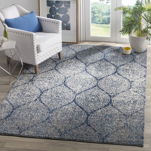  Safavieh Madison Collection MAD604G Navy and Silver Distressed Ogee Area Rug (4 x 6)