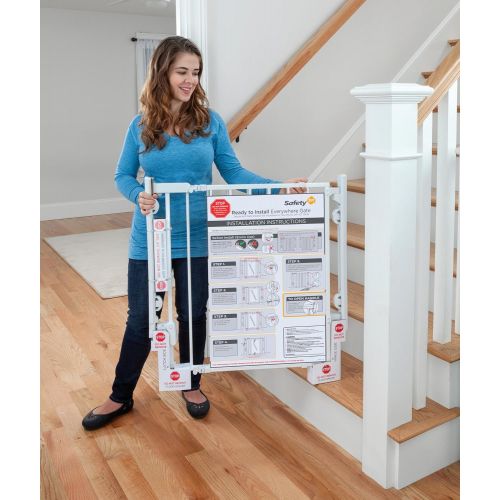  Safety 1st Ready to Install Baby Gate (White)