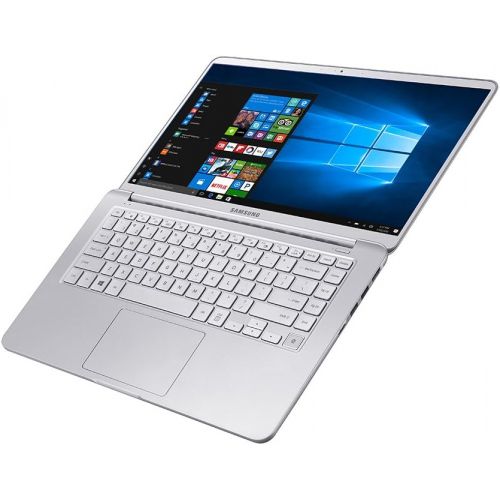 삼성 Samsung NP900X5T-K01US Notebook 9 15 Traditional Laptop (Light Titan)