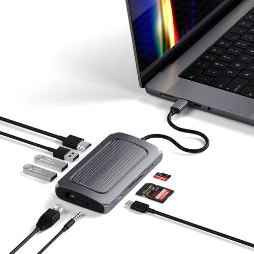 사테치 Satechi USB4 Multiport Adapter