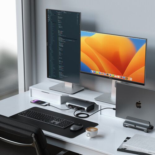 사테치 Satechi Thunderbolt 4 Multimedia Pro Dock